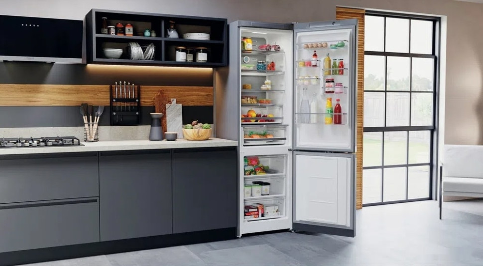 Холодильник Hotpoint-Ariston HTS 9202I SX O3 Холодильник Hotpoint-Ariston HTS 9202I SX O3