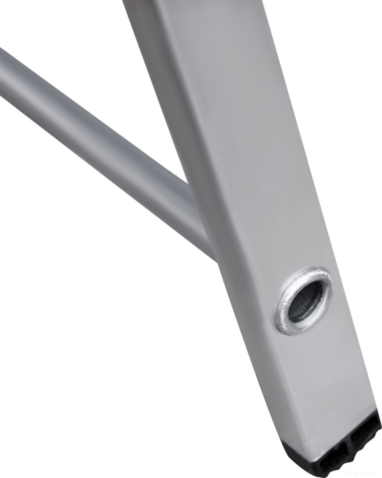 Лестница-стремянка Новая Высота NV 1118 (5 ступеней) Лестница-стремянка Новая Высота NV 1118 (5 ступеней)