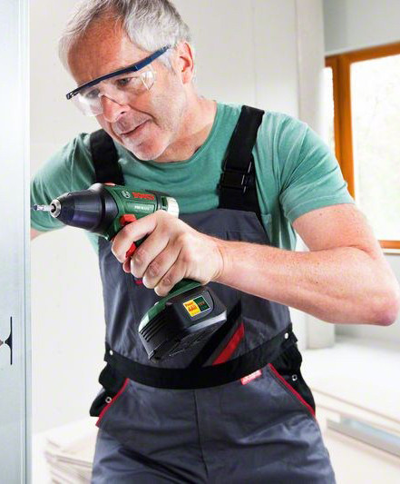 Дрель-шуруповерт Bosch PSR 1800 Li-2