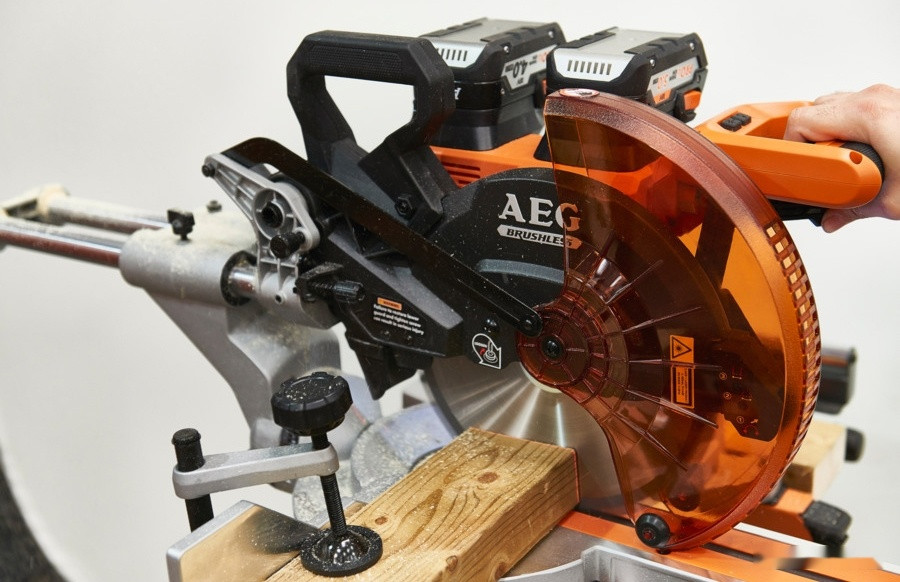 Торцовочная пила AEG Powertools BPS18-254BL-0 [4935459336]