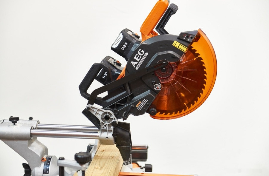 Торцовочная пила AEG Powertools BPS18-254BL-0 [4935459336]