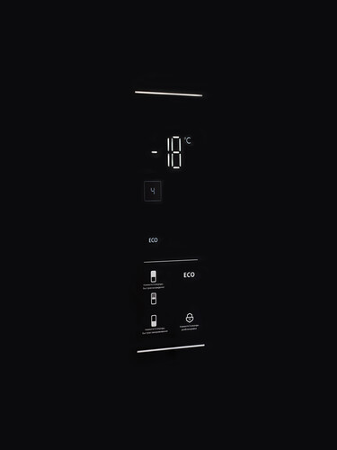 Холодильник LEX LKB185BLGIDMax Холодильник LEX LKB185BLGIDMax