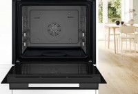 Духовой шкаф Bosch Serie 6 HJG852YT0T