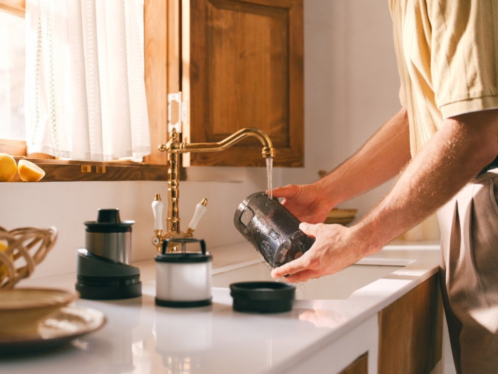 Пылесос Roborock H60 Hub Pro (с евровилкой)