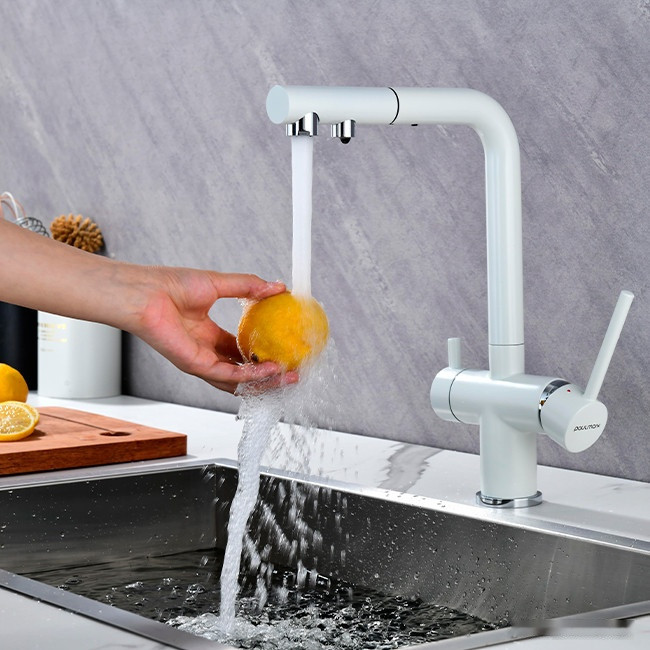 Смеситель Paulmark Serpentine SE213222-431 (белый матовый) Смеситель Paulmark Serpentine SE213222-431 (белый матовый)