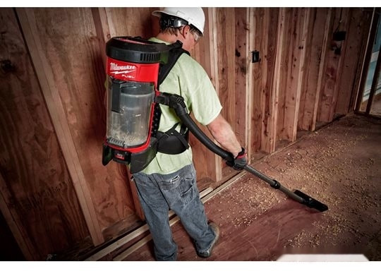 Промышленный пылесос Milwaukee M18 FBPV-0