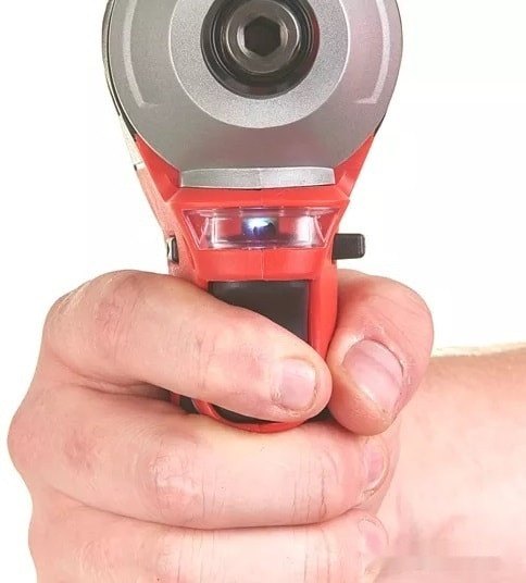 Винтоверт Milwaukee M18 BLID2-0X 4933464519 (без АКБ, кейс) Винтоверт Milwaukee M18 BLID2-0X 4933464519 (без АКБ, кейс)