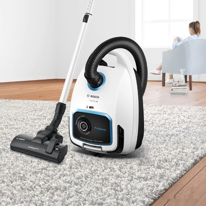 Пылесос Bosch BGB6SIL1 Пылесос Bosch BGB6SIL1