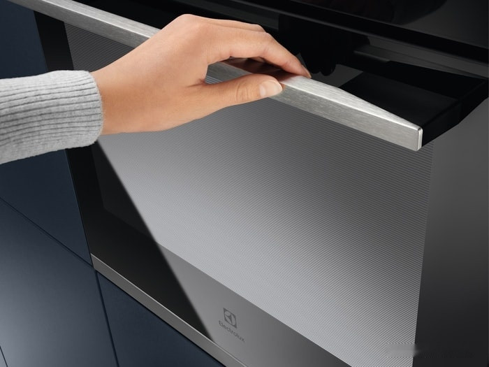 Духовой шкаф Electrolux OKC8H39WX Духовой шкаф Electrolux OKC8H39WX