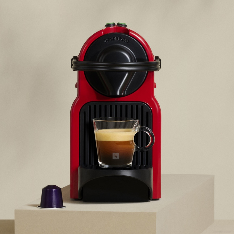 Капсульная кофеварка Nespresso Inissia C40 (красный) Капсульная кофеварка Nespresso Inissia C40 (красный)
