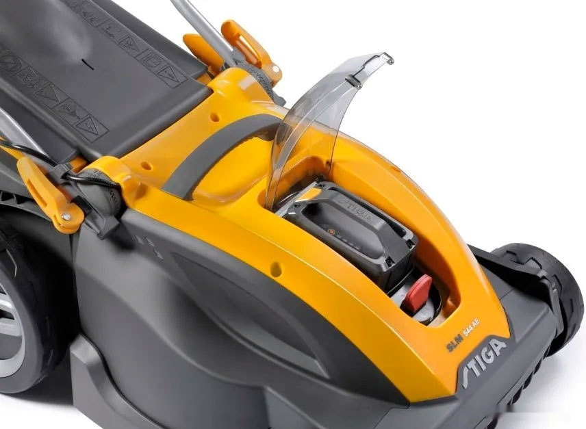 Колёсная газонокосилка Stiga SLM 544 AE 294426068/ST1 (c АКБ 5 Ah) Колёсная газонокосилка Stiga SLM 544 AE 294426068/ST1 (c АКБ 5 Ah)