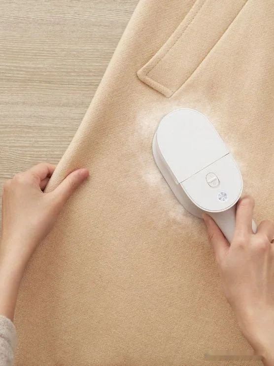 Отпариватель Xiaomi Mi Handheld Steam Iron B502CN (евровилка) Отпариватель Xiaomi Mi Handheld Steam Iron B502CN (евровилка)