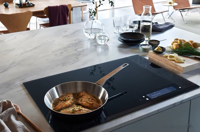 Варочная панель Electrolux EIS7548 Варочная панель Electrolux EIS7548