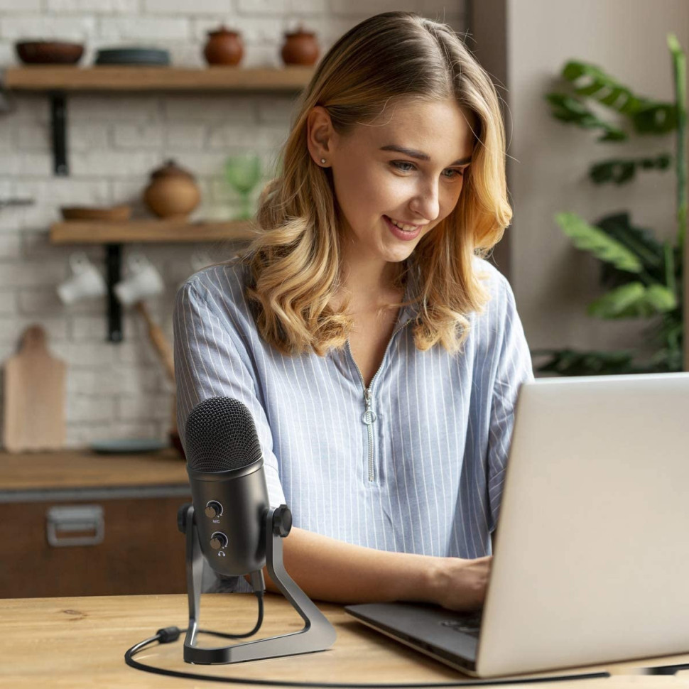 Микрофон FIFINE K678