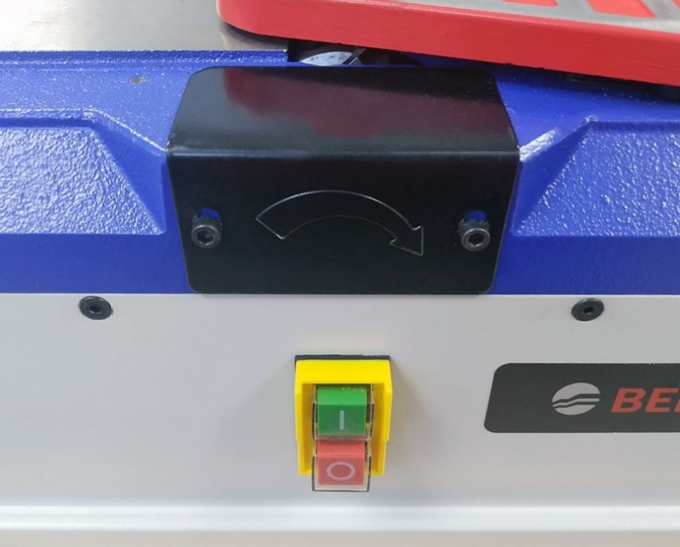 Деревообрабатывающий станок Белмаш J150/730A Деревообрабатывающий станок Белмаш J150/730A