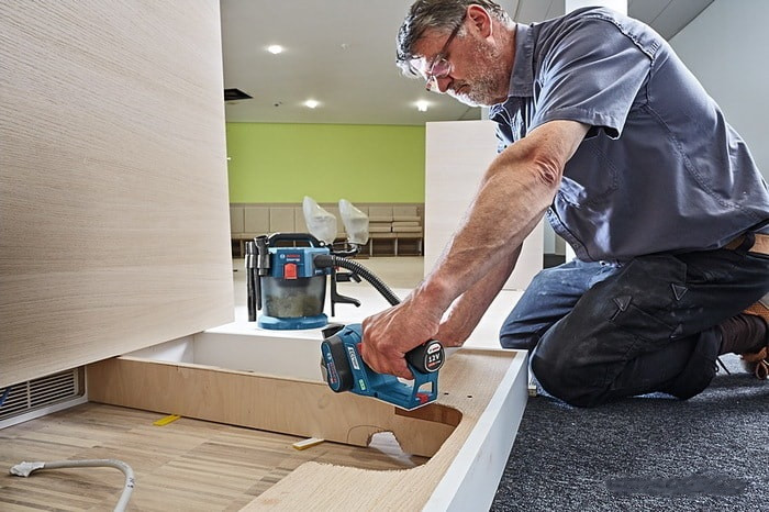 Электрорубанок Bosch GHO 12V-20 Professional 06015A7000 (без АКБ) Электрорубанок Bosch GHO 12V-20 Professional 06015A7000 (без АКБ)