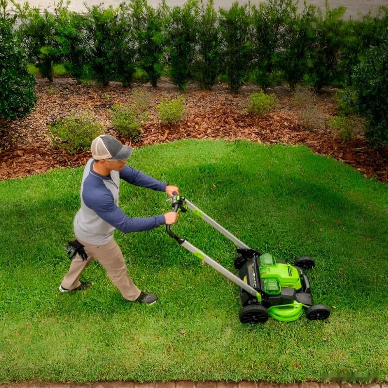 Газонокосилка Greenworks GD60LM61 2519107 (без АКБ) Газонокосилка Greenworks GD60LM61 2519107 (без АКБ)