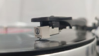 Виниловый проигрыватель Music Public Kingdom TT50AT