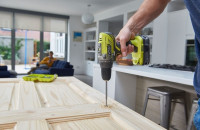 Дрель-шуруповерт Ryobi R18DD3-213X 5133003608 (с 2-мя АКБ, кейс)