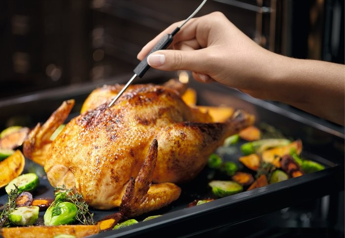 Духовой шкаф Electrolux SteamBoost 800 KOBBS39H Духовой шкаф Electrolux SteamBoost 800 KOBBS39H