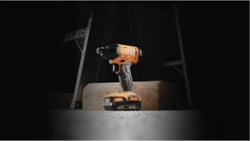 Винтоверт AEG Powertools BSS 18C2-0 4935478633 (без АКБ) Винтоверт AEG Powertools BSS 18C2-0 4935478633 (без АКБ)