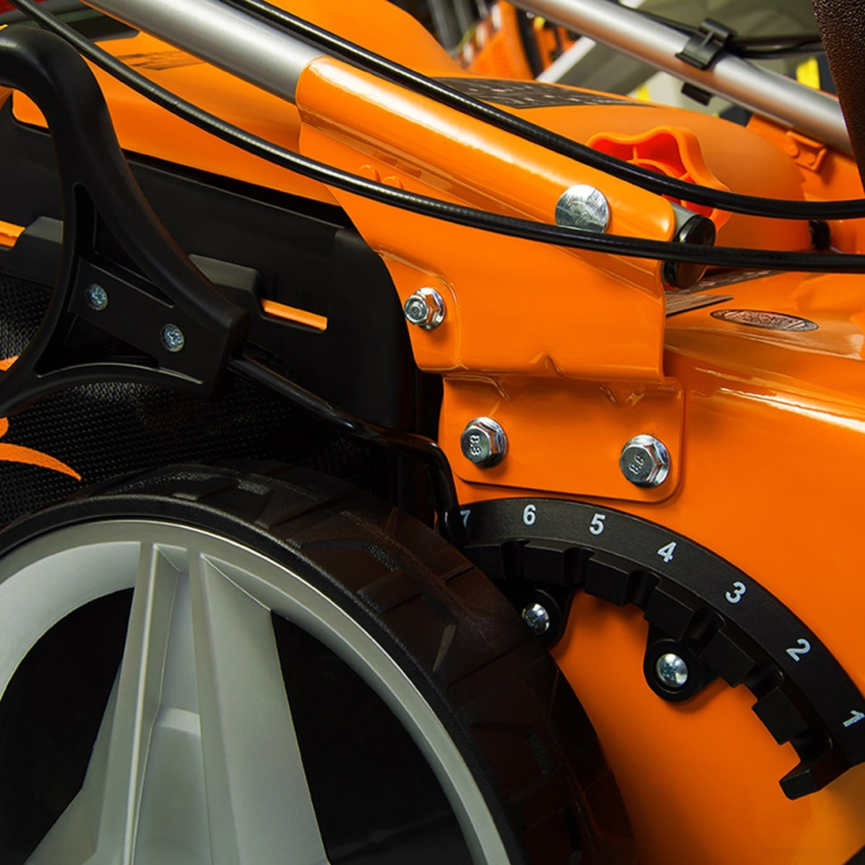 Газонокосилка Daewoo Power DLM 5500SVE Газонокосилка Daewoo Power DLM 5500SVE