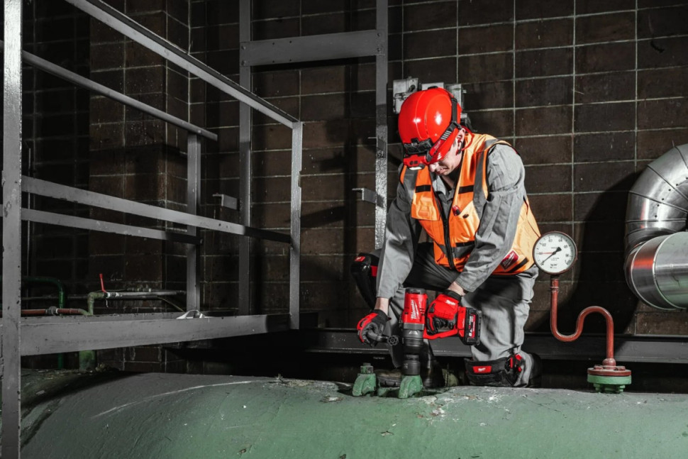 Гайковерт Milwaukee M18 ONEFHIWF1-802X 4933499254 (с 2-мя АКБ, кейс)