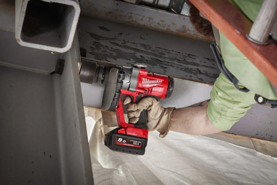 Гайковерт Milwaukee M18 ONEFHIWF1-802X 4933499254 (с 2-мя АКБ, кейс)