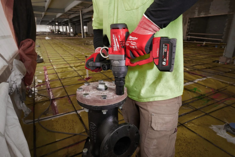 Гайковерт Milwaukee M18 ONEFHIWF1-802X 4933499254 (с 2-мя АКБ, кейс)