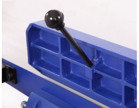 Деревообрабатывающий станок Белмаш J200/1900ARH Деревообрабатывающий станок Белмаш J200/1900ARH