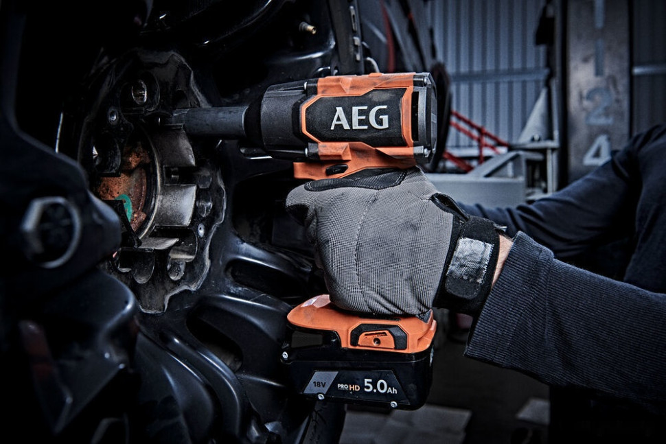 Гайковерт AEG Powertools BSS18MTF12BL-402C 4935479664 (с 2-мя АКБ, кейс) Гайковерт AEG Powertools BSS18MTF12BL-402C 4935479664 (с 2-мя АКБ, кейс)