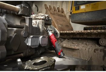 Трещотка Milwaukee M12 FHIR38-0 4933478172 (без АКБ)