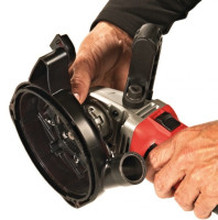 Угловая шлифмашина Milwaukee AGV 15-125 XC DEG-SET