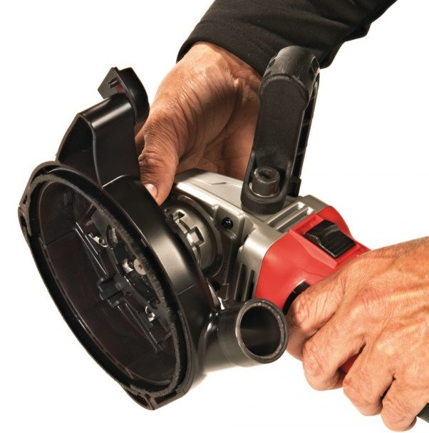 Угловая шлифмашина Milwaukee AGV 15-125 XC DEG-SET Угловая шлифмашина Milwaukee AGV 15-125 XC DEG-SET