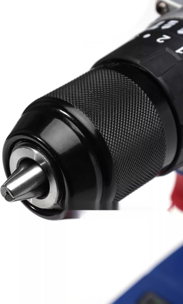 Ударная дрель-шуруповерт Витязь ДА-1020-У13М 18012027 (с 2-мя АКБ, кейс, набор оснастки) Ударная дрель-шуруповерт Витязь ДА-1020-У13М 18012027 (с 2-мя АКБ, кейс, набор оснастки)