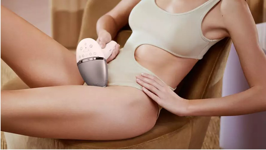 Фотоэпилятор Philips Lumea 9000 BRI958/00 Фотоэпилятор Philips Lumea 9000 BRI958/00