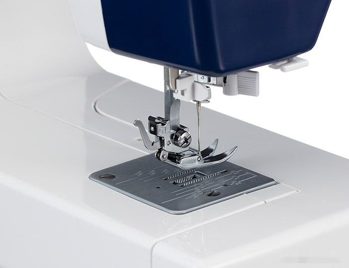 Электромеханическая швейная машина Janome SP903 Электромеханическая швейная машина Janome SP903