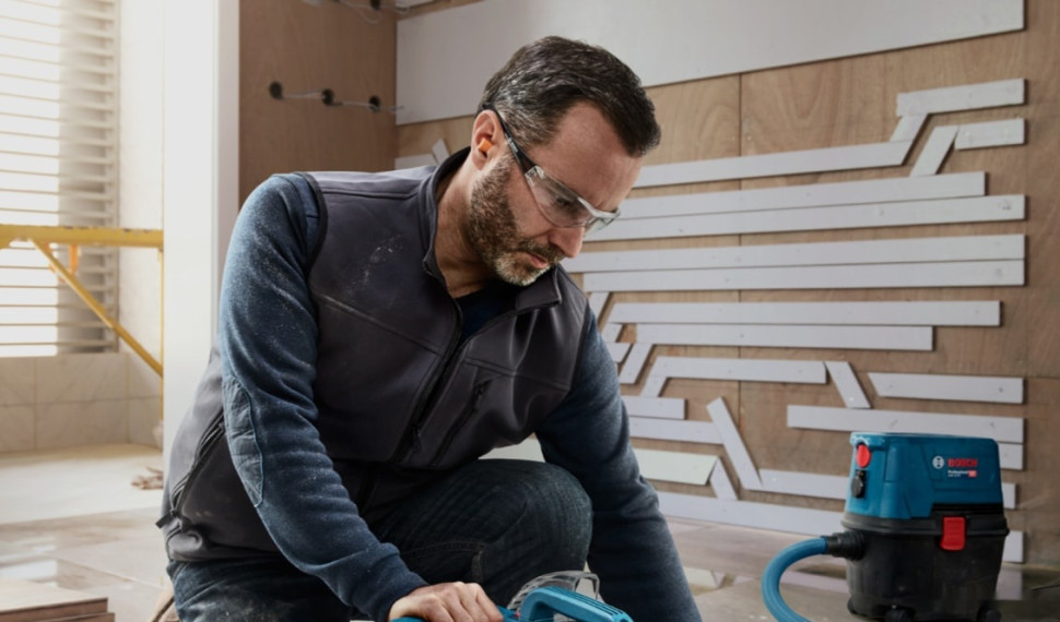 Дисковая (циркулярная) пила Bosch GCM 216 Professional 0601B33000 Дисковая (циркулярная) пила Bosch GCM 216 Professional 0601B33000