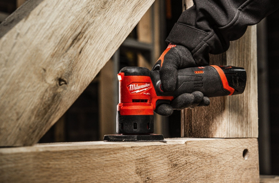 Шлифовальная машина Milwaukee M12FDSS-0B 4933479680 (без АКБ) Шлифовальная машина Milwaukee M12FDSS-0B 4933479680 (без АКБ)