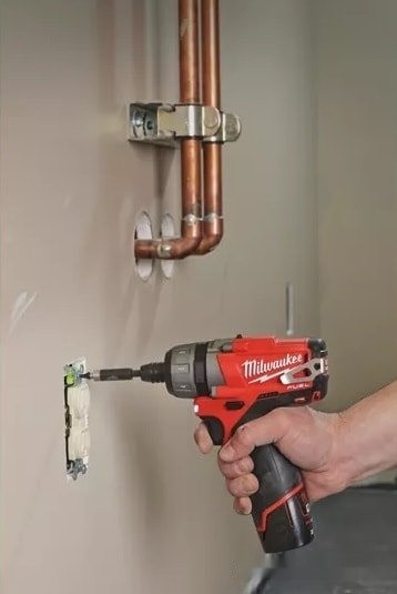 Дрель-шуруповерт Milwaukee M12 CD-0 4933440450 (без АКБ) Дрель-шуруповерт Milwaukee M12 CD-0 4933440450 (без АКБ)