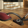 Пылесос Miele Complete C3 Cat & Dog SGEF5 (бордовый) Пылесос Miele Complete C3 Cat & Dog SGEF5 (бордовый)