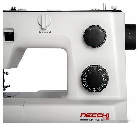 Электромеханическая швейная машина Necchi Q132A Электромеханическая швейная машина Necchi Q132A
