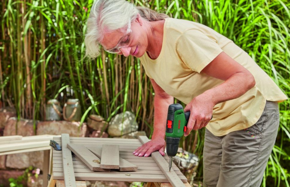 Дрель-шуруповерт Bosch EasyDrill 1200 Дрель-шуруповерт Bosch EasyDrill 1200