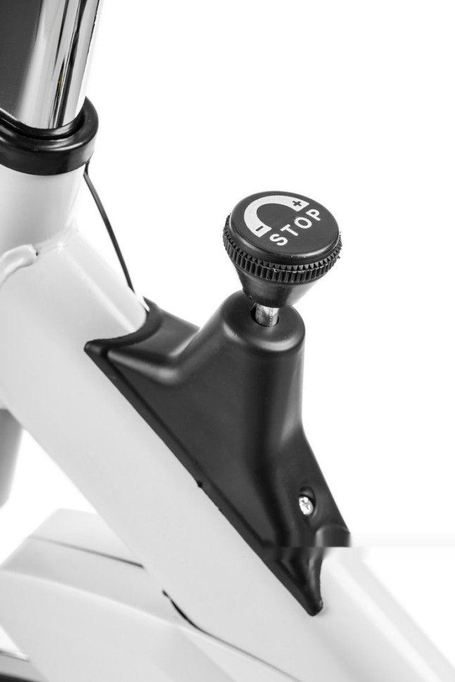 Велотренажер Sundays ES-7702 (белый) Велотренажер Sundays ES-7702 (белый)