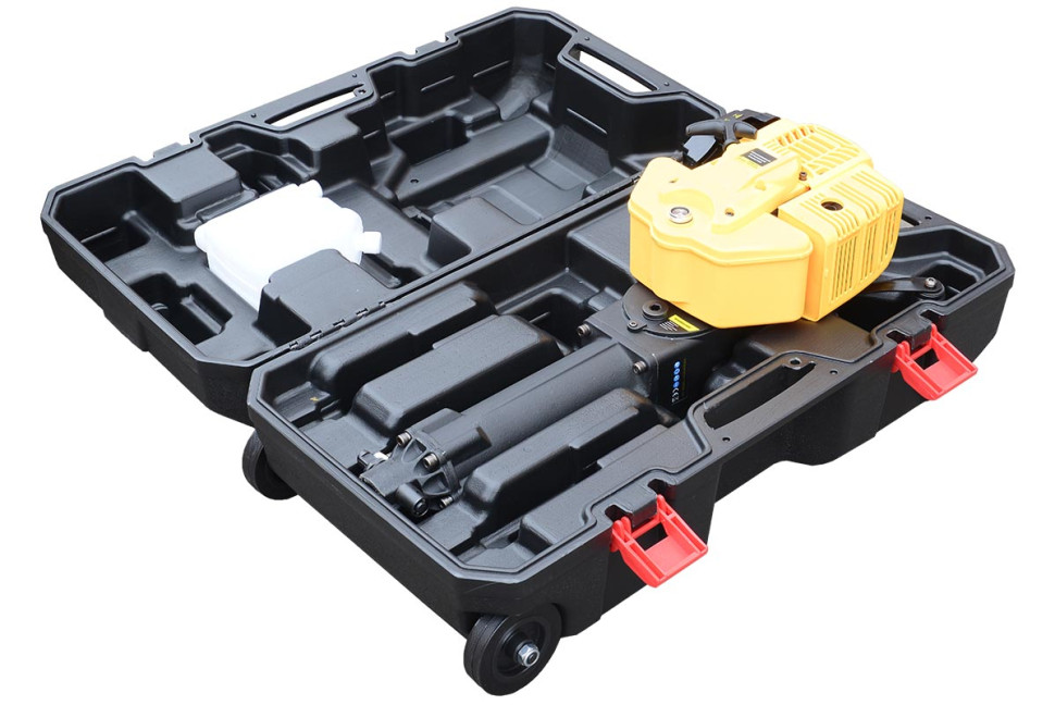 Отбойный молоток ТСС GJH95 026752 (с кейсом)