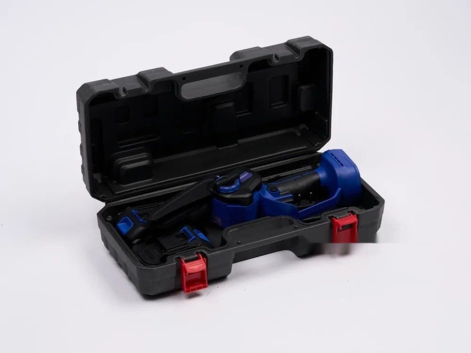 Аккумуляторная пила ETECH NS-18/6BL 25167 (с 2-мя АКБ, кейс) Аккумуляторная пила ETECH NS-18/6BL 25167 (с 2-мя АКБ, кейс)