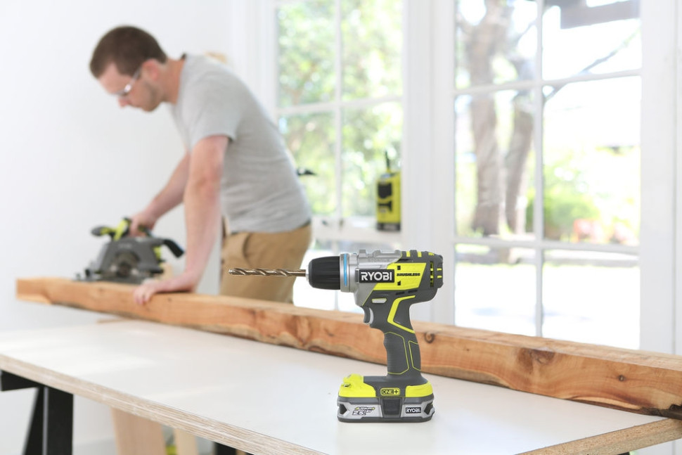 Дрель-шуруповерт Ryobi R18DDBL-0 Дрель-шуруповерт Ryobi R18DDBL-0