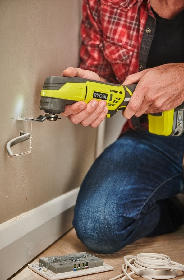 Шлифовальная машина Ryobi R18MT3-0 (без АКБ) Шлифовальная машина Ryobi R18MT3-0 (без АКБ)