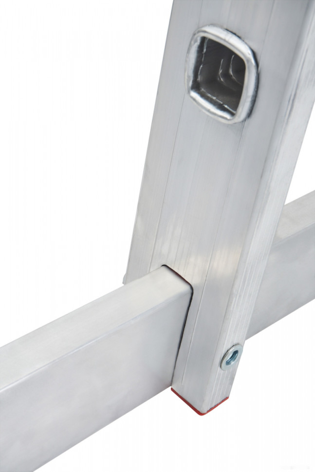 Лестница-стремянка Новая Высота NV 323 трёхсекционная усиленная 3x17 ступеней Лестница-стремянка Новая Высота NV 323 трёхсекционная усиленная 3x17 ступеней