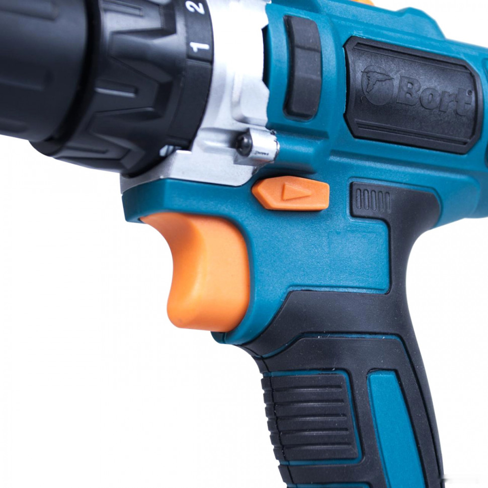 Дрель-шуруповерт BORT BAB-14X2LI-XDK (с 2-мя АКБ) Дрель-шуруповерт BORT BAB-14X2LI-XDK (с 2-мя АКБ)